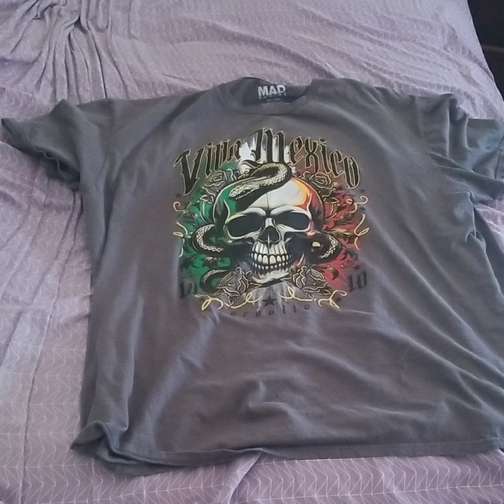 MAD Engine Gray Short Sleeve Tee with Skull Design